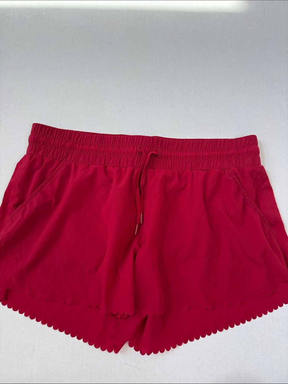 Lorna Jane Breeze Athletic Shorts Scallop Hem Red Size Womens Medium - Picture 2 of 11